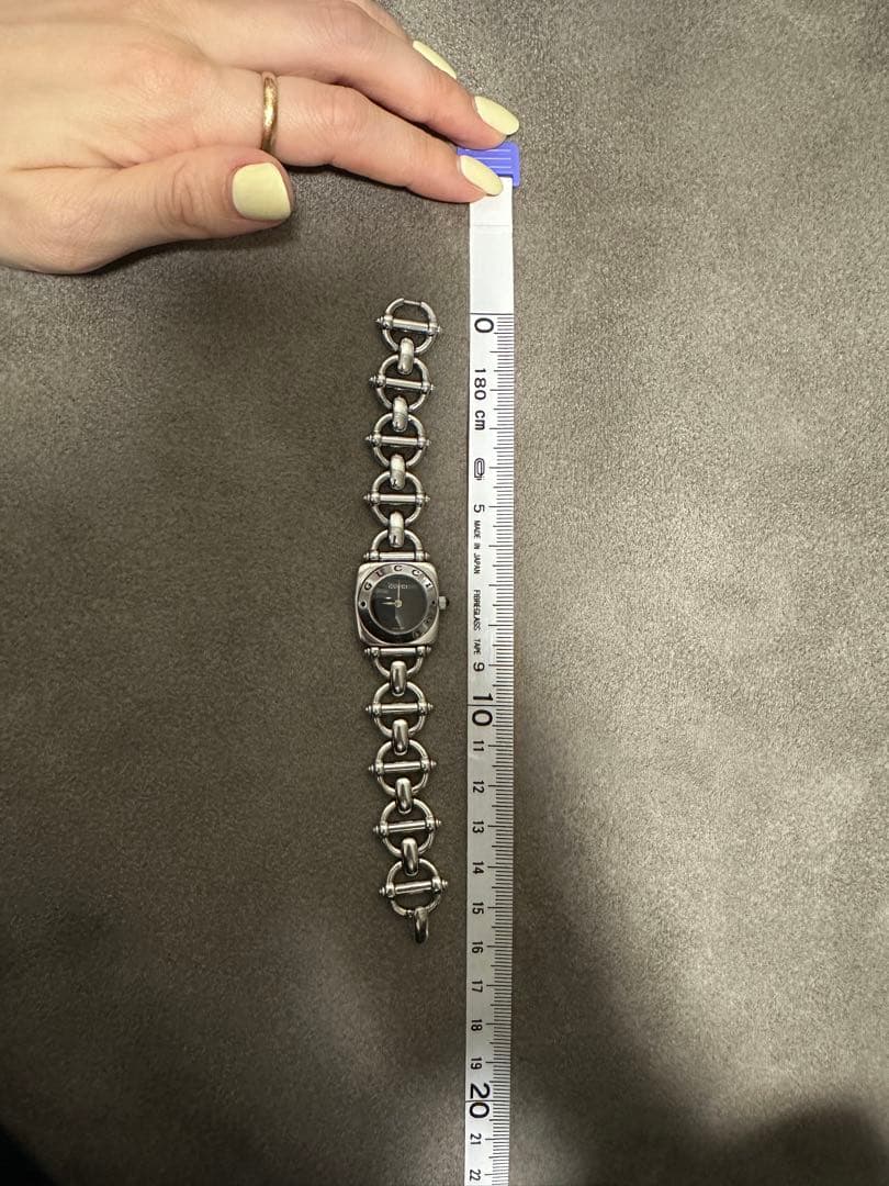 D*a様 GUCCI 腕時計　6400L シルバー