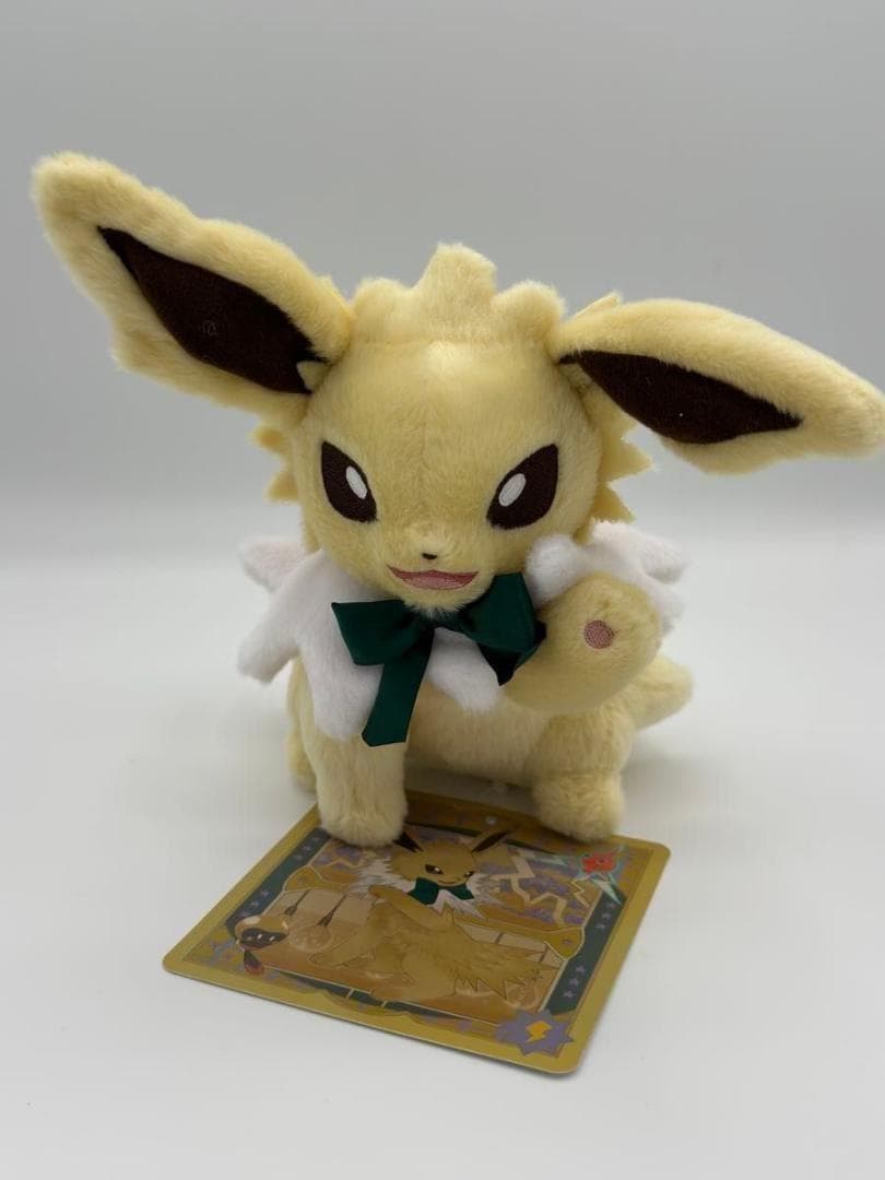 Eevee Collection サンダース　ぬいぐるみ　ポケモンセンター