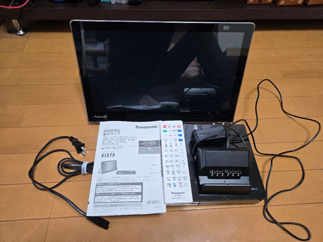 【美】Panasonic プライベートVIERA UN-15LD11セット