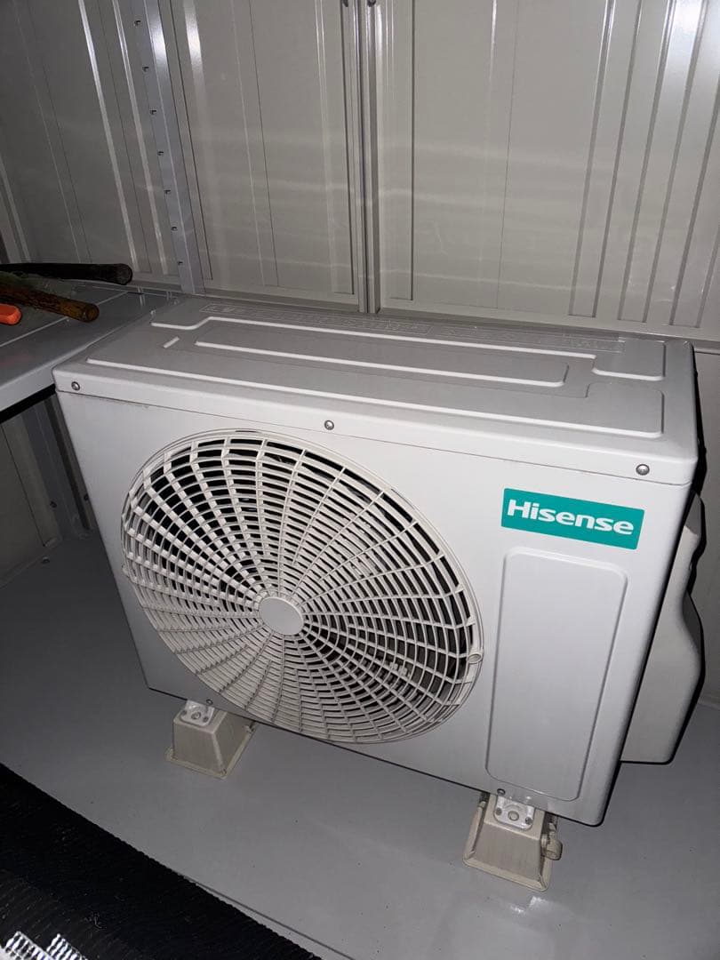 Hisense エアコン 8畳　2021年製　リモコン室外機セット　現状渡し