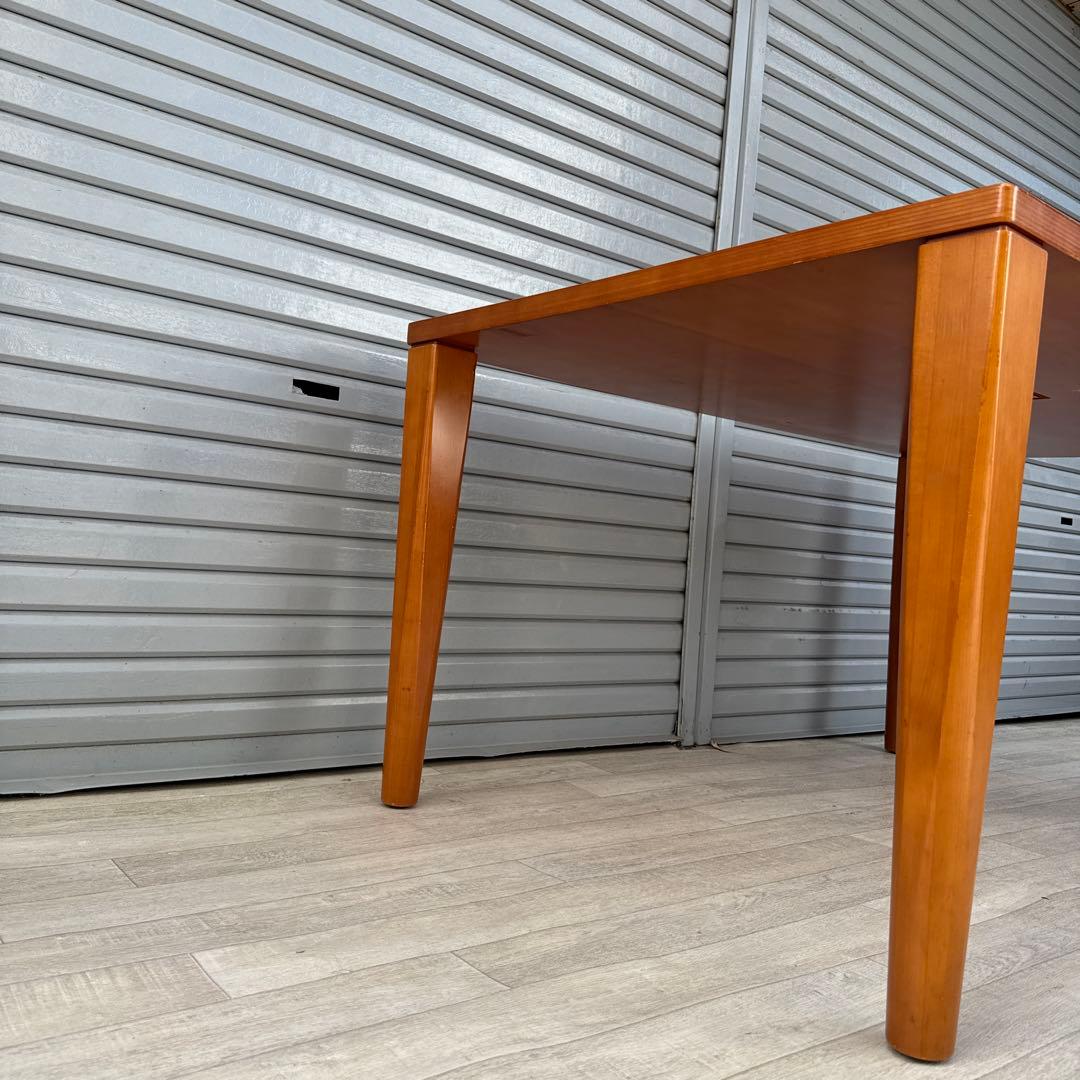 アルフレックス 北欧風ナチュラルダイニングテーブル