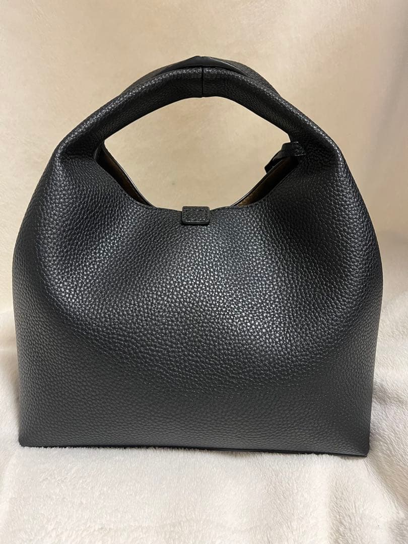 Chance チャンス メタリックアクセントバケットバッグ - ブラック