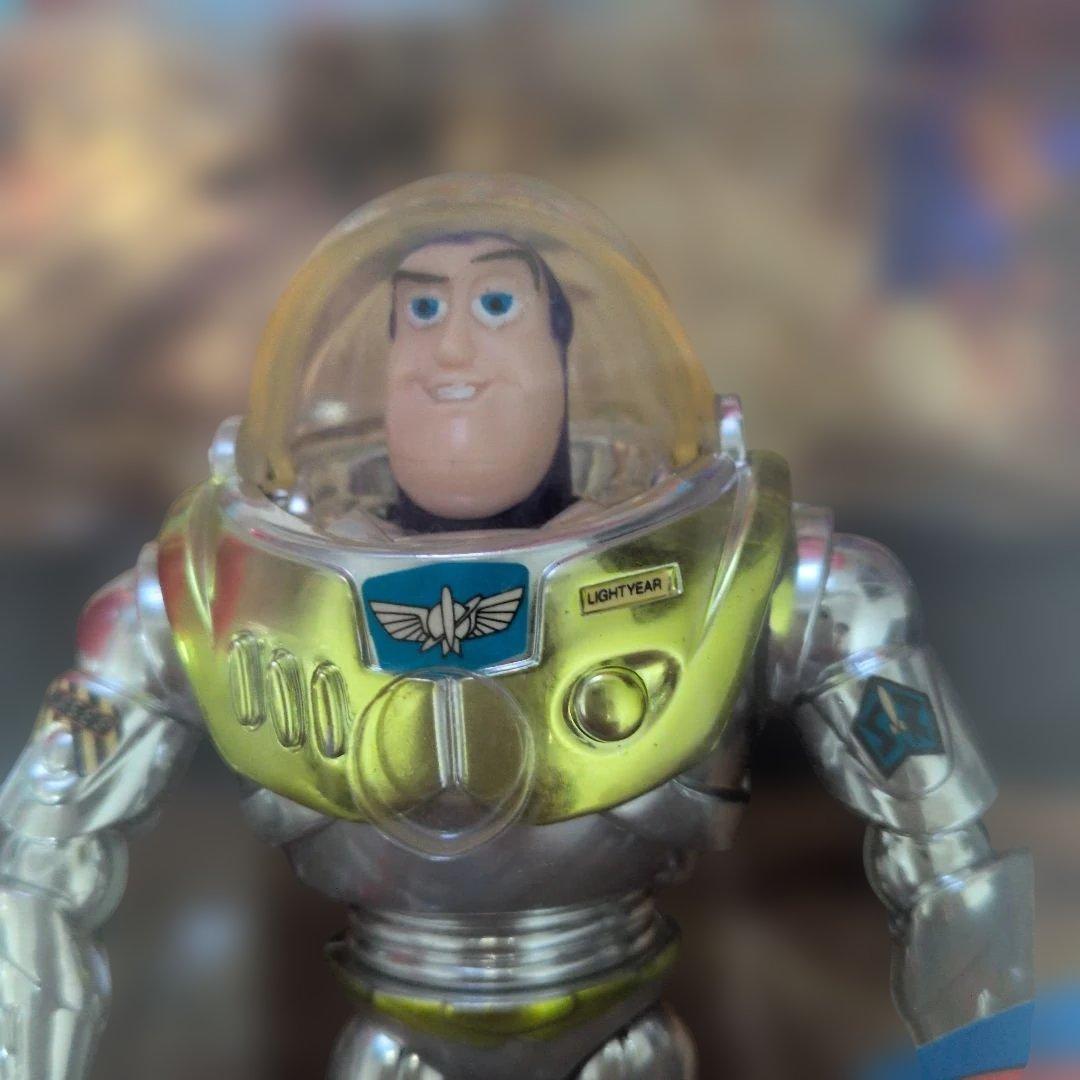 【未開封】バズ・ライトイヤー ステルスバージョン フィギュア4体セット