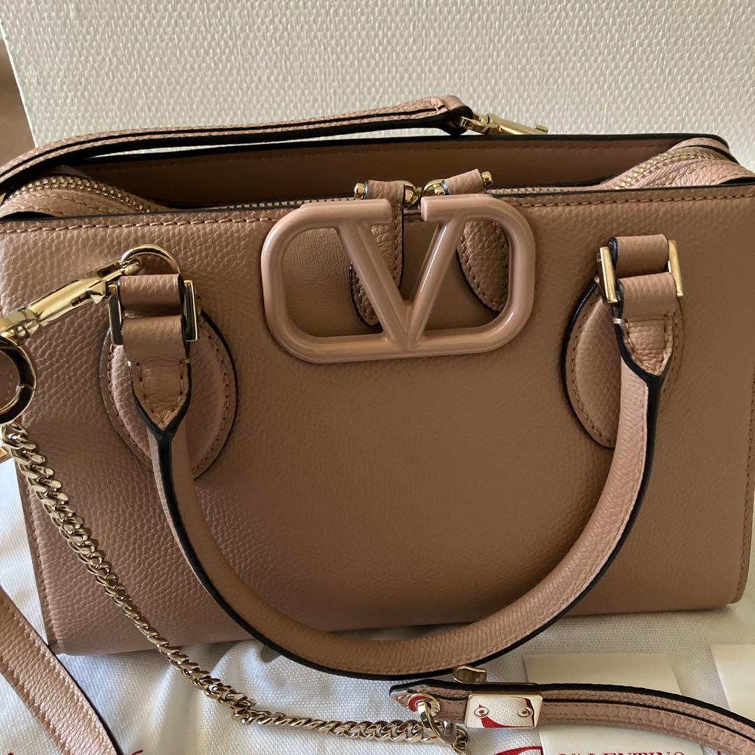 VALENTINO ピンクベージュ ハンドバッグ