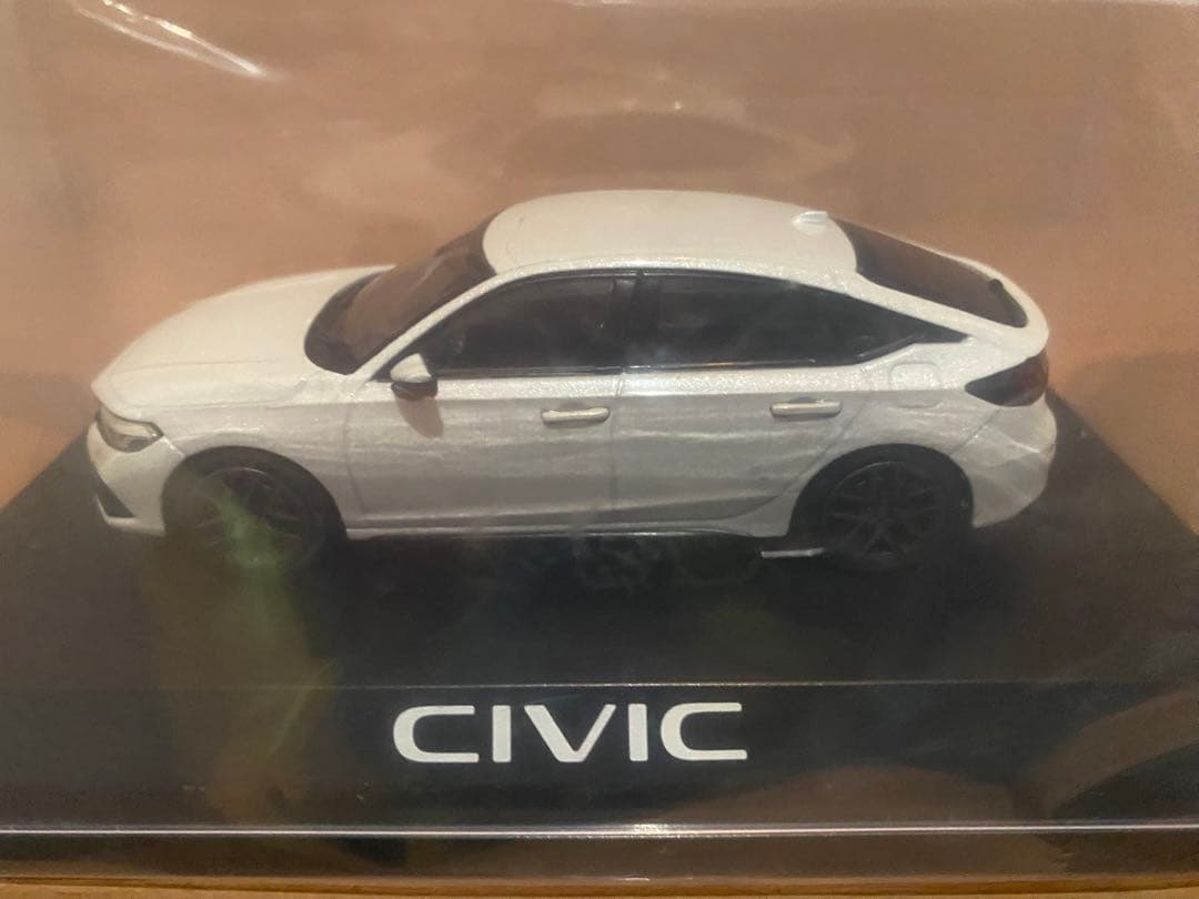1/43 CIVIC FL1 2021 ホワイト 透明ケース付き