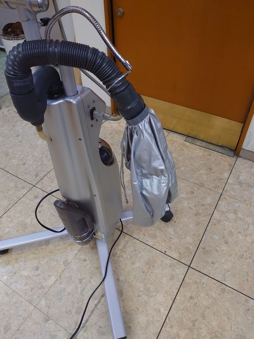 遠赤促進機。オオヒロワクワクミスト機能付。