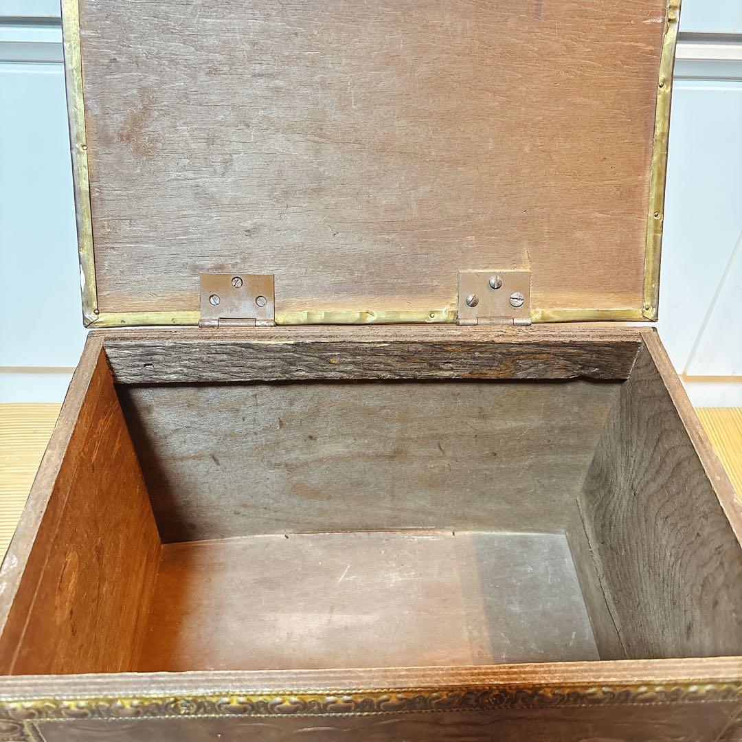 真鍮 イギリスアンティーク コールボックス 船の浮彫り装飾 収納ボックス