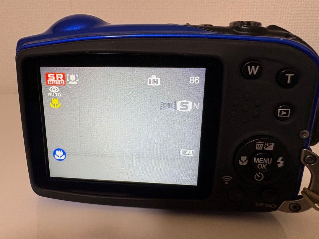 【美品・動作確認済】FUJIFILM XP70防水・耐衝撃デジタルカメラ