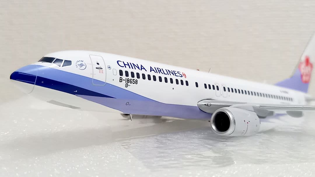 アルバトロス 1/200 CHINA AIRLINES B737-800 完成品