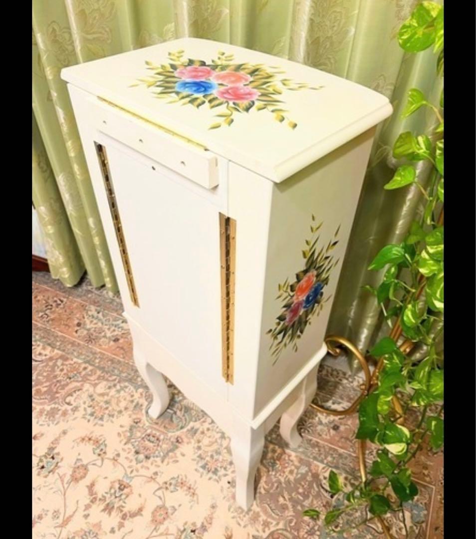 ＜英国製＞優雅トールペイントのバラたち♪ロマンチックなジュエリーチェスト