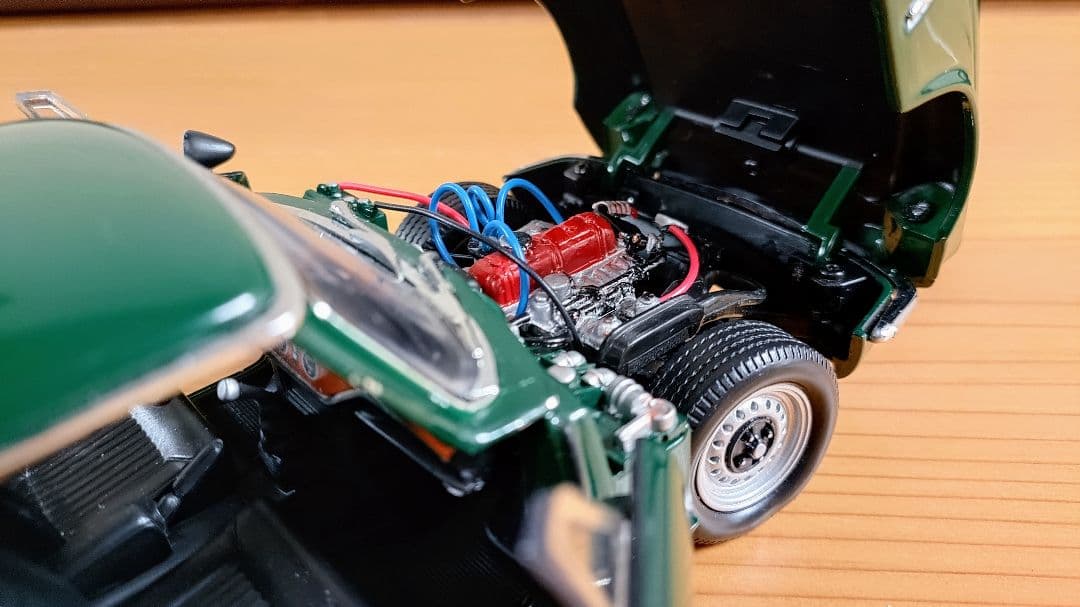 1/18　ミニカー　トライアンフ　GT6　MK3　スピットファイア　カスタム　改