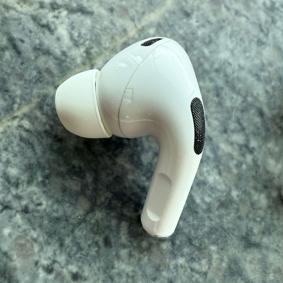 正規品！ AirPods Pro 第2世代 Lightning充電ケース付き