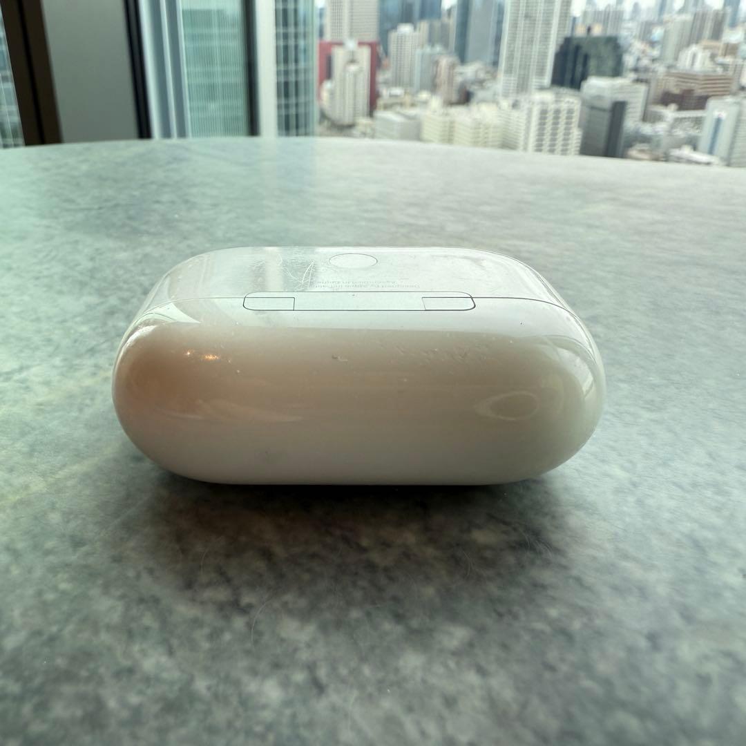 正規品！ AirPods Pro 第2世代 Lightning充電ケース付き