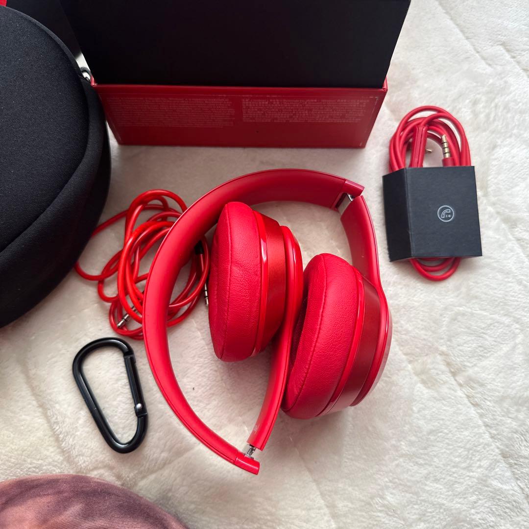 Beats Solo2 ヘッドホン グロスレッド