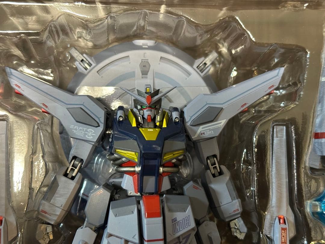 L ROBOT魂 プロヴィデンスガンダム