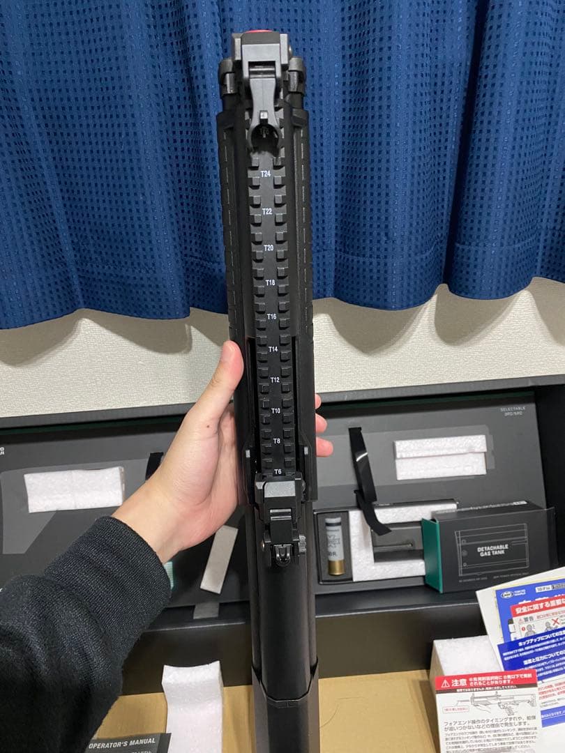 KSG ガスショットガン 本体と付属品