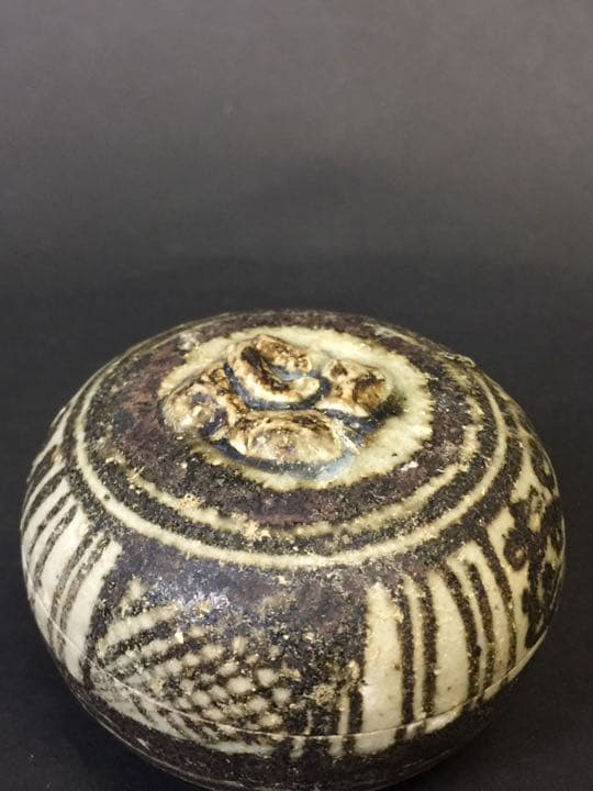 宋金時代 磁州窯 鉄絵塑磁 香合  年代物 宋胡緑