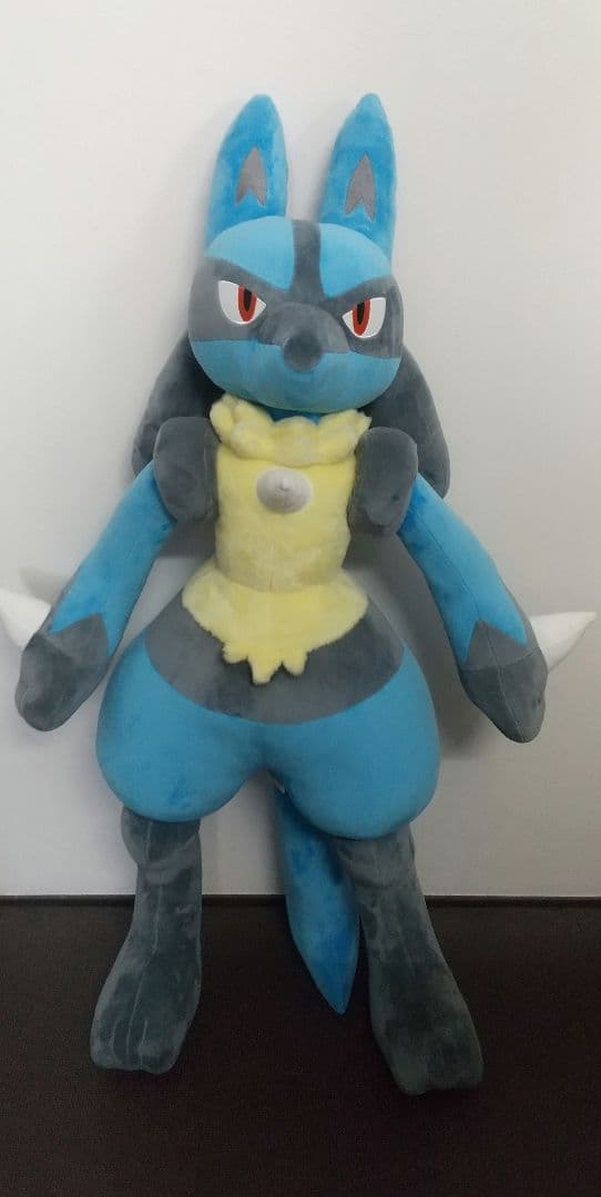 等身大ルカリオ ぬいぐるみ