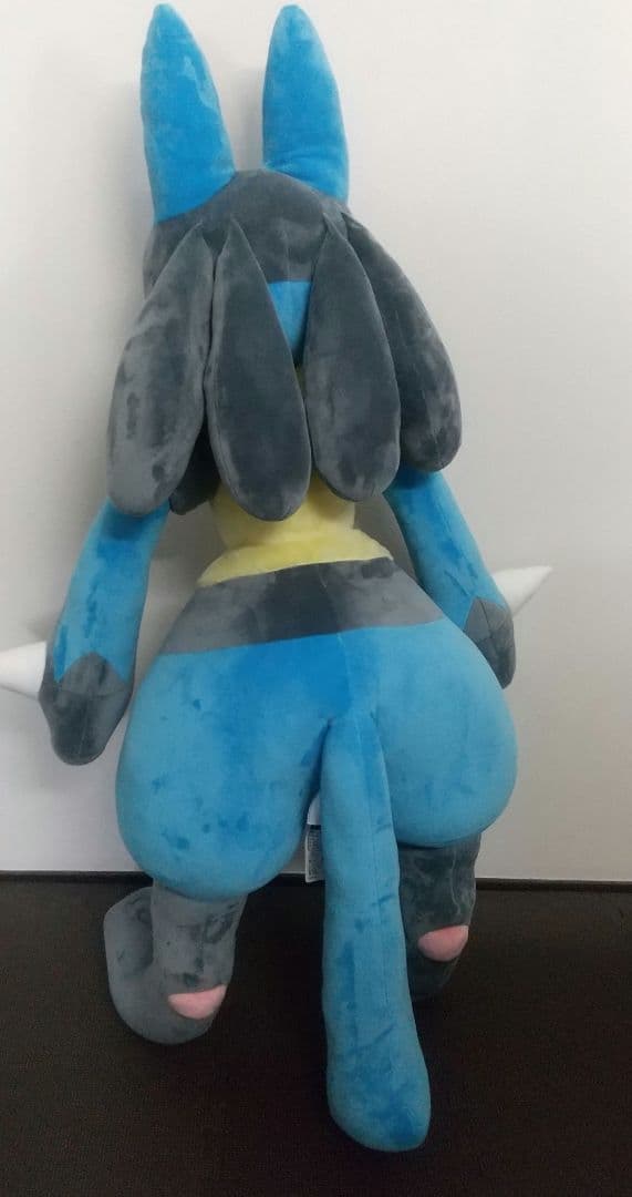 等身大ルカリオ ぬいぐるみ