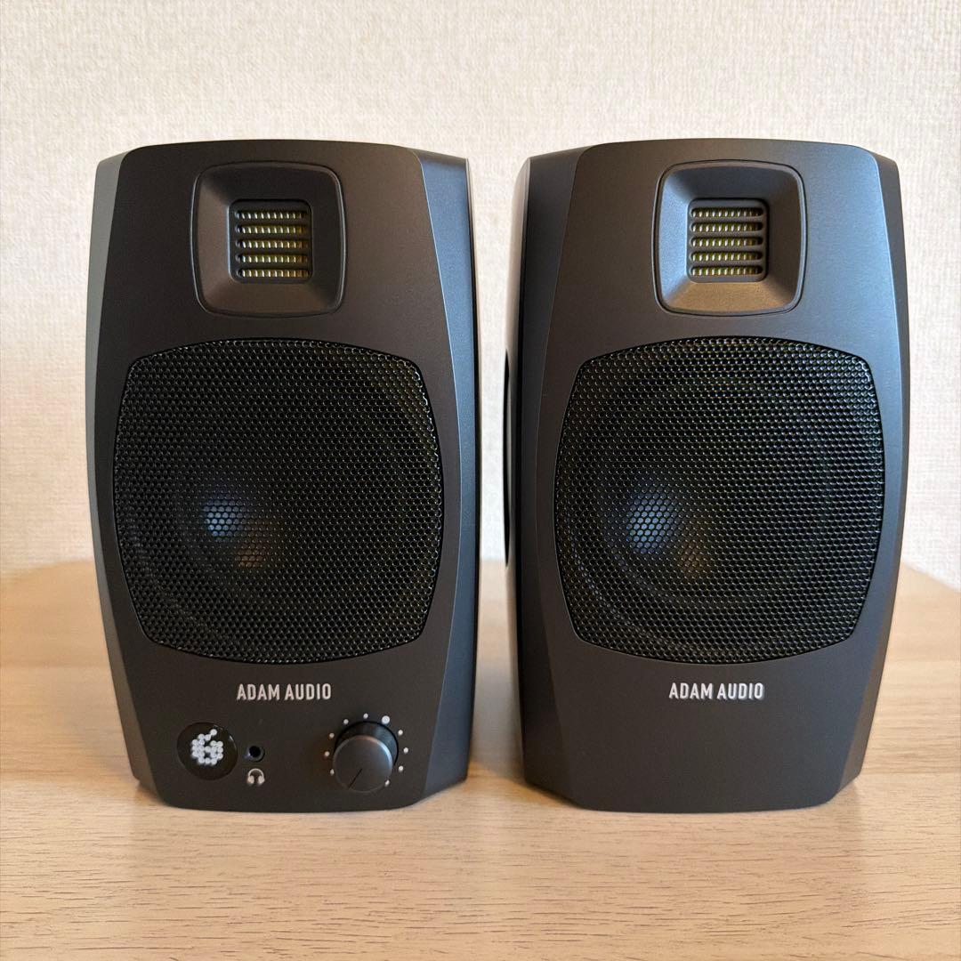 ADAM AUDIO D3V スタジオモニタースピーカー