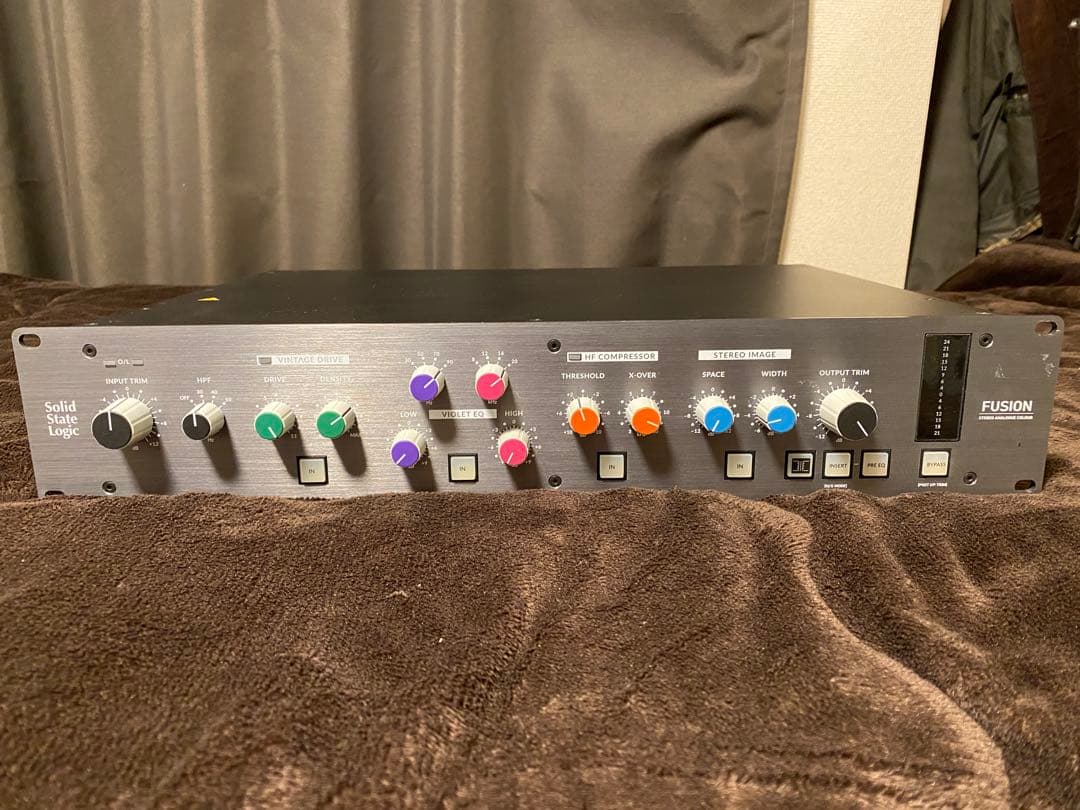 SSL Fusion ラックマウント型 アウトボード