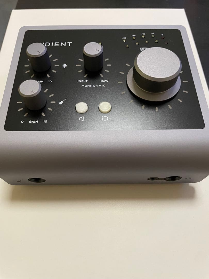 美品　AUDIENT iD4mkII オーディオインターフェイス