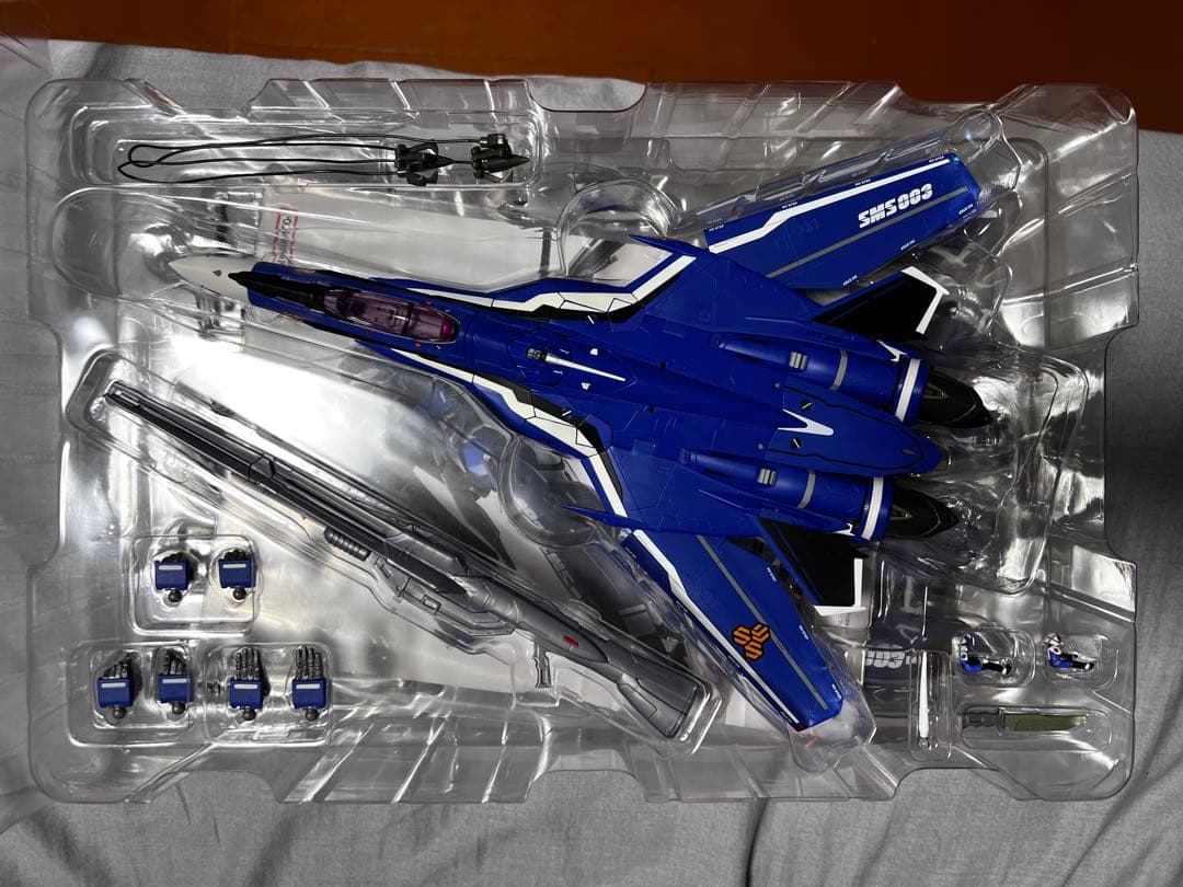 バンダイ DX超合金 VF-25G ミハエル・ブラン機 リバイバルVer.