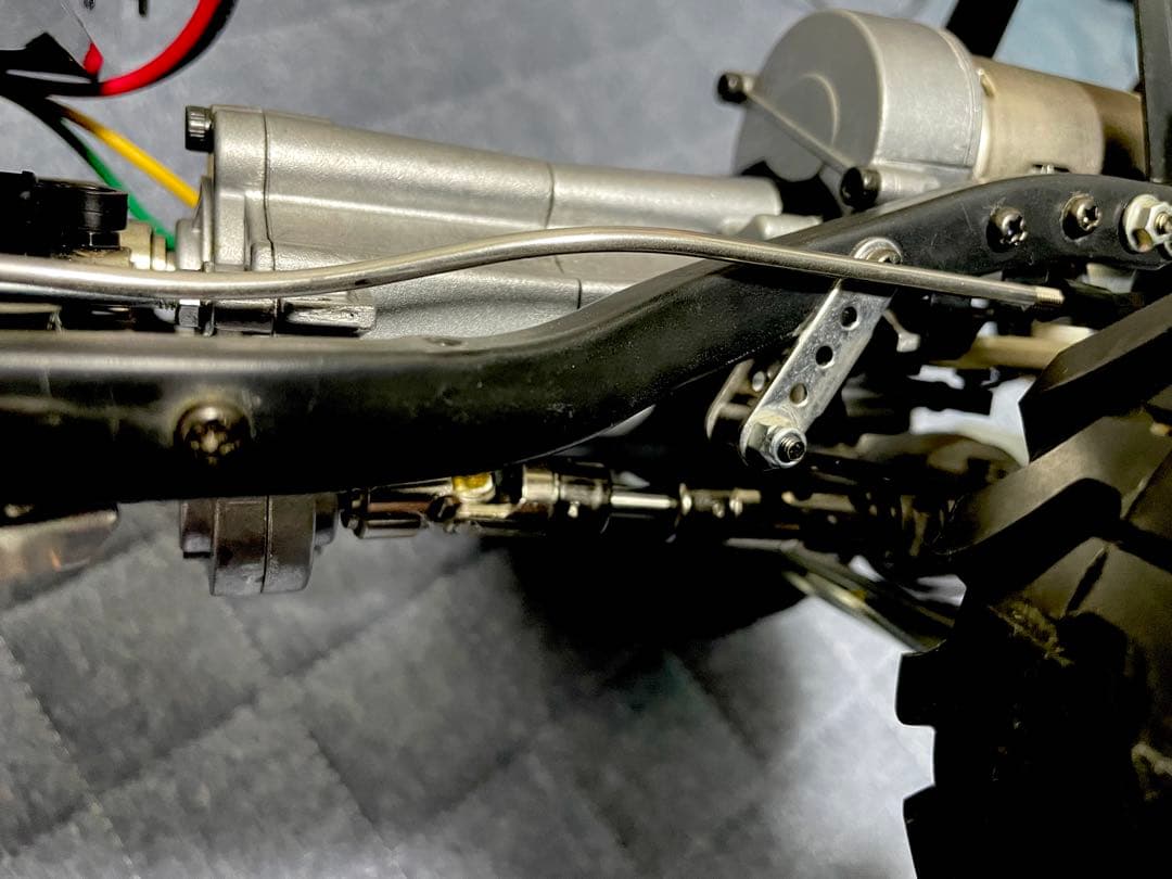 タミヤ　ハイラックス　４ＷＤ　ハイリフト　3速トランスミッション　BRUISER