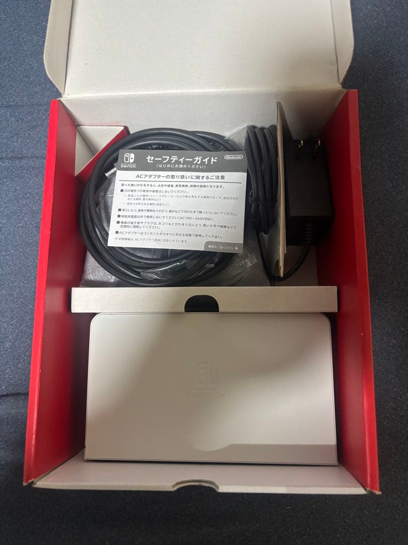 Nintendo Switch　有機ELモデル 本体　ホワイト