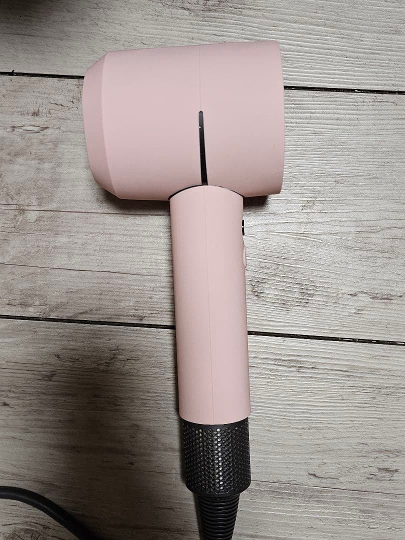 アタッチメント完備新品シリコンカバー付　　ダイソン　メンテナンス済み