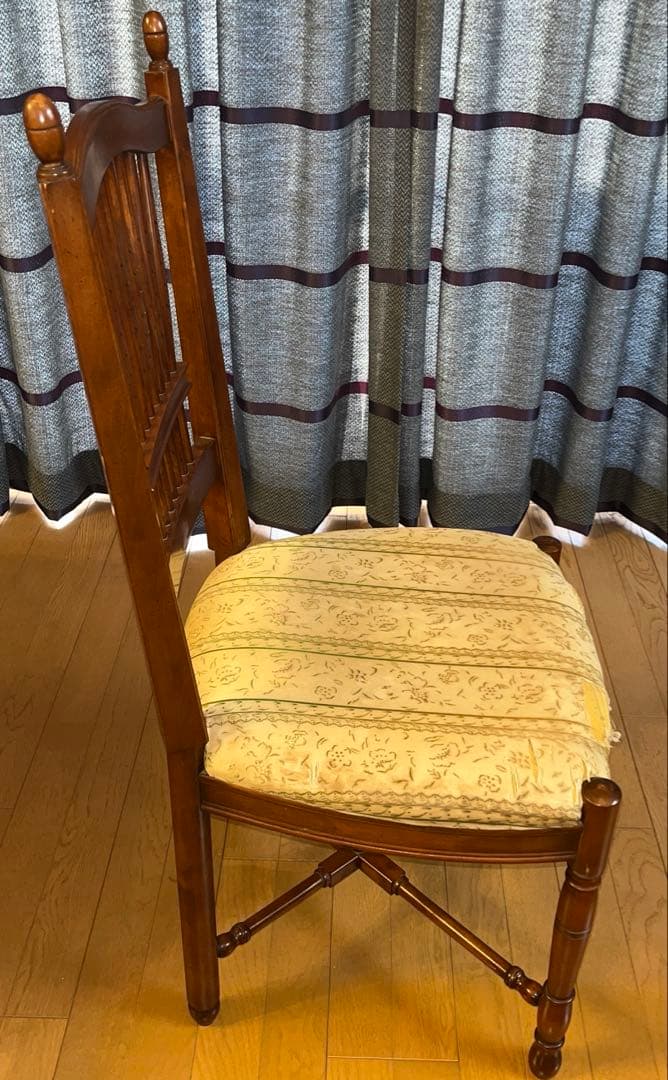 リンホーリン椅子　③