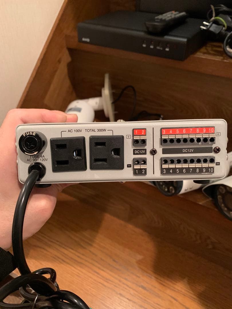 防犯暗視カメラ4台 モニター デジタルビデオレコーダー フルセット配線10m以上