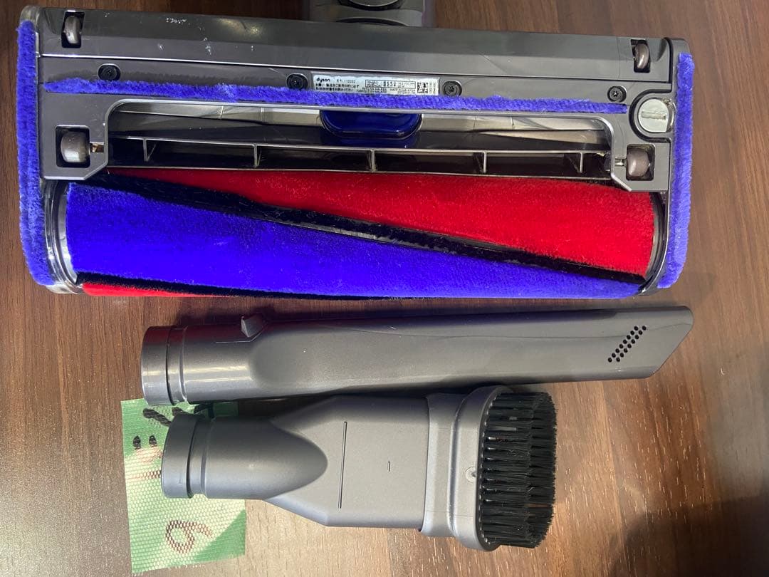 dyson コードレス　掃除機 V6 SV09