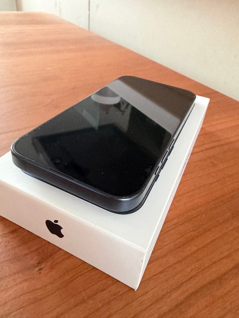 Apple iPhone 15 Pro 256GB ブルーチタニウム