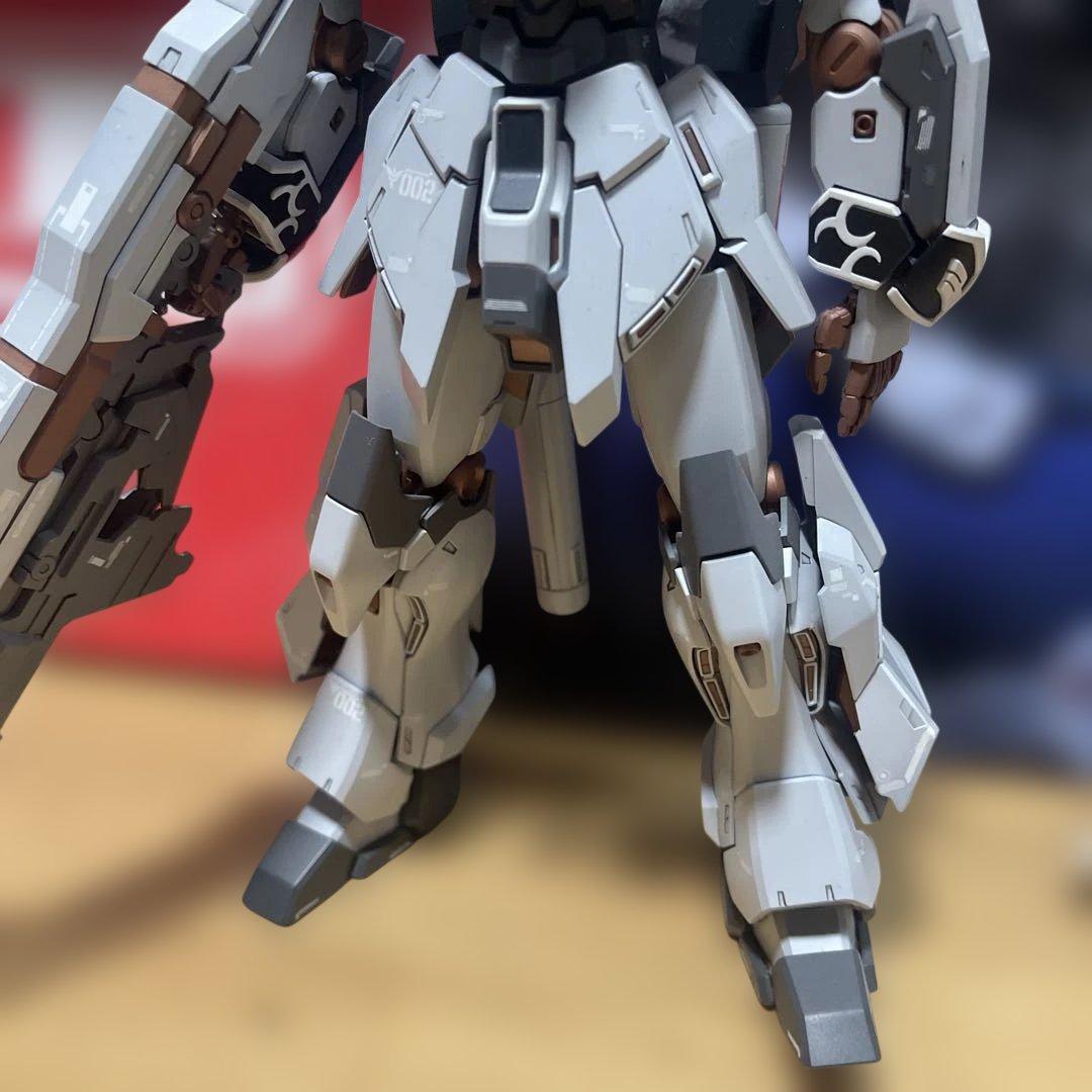 MGシナンジュスタイン 塗装済み完成品　プラモデル　ガンプラ