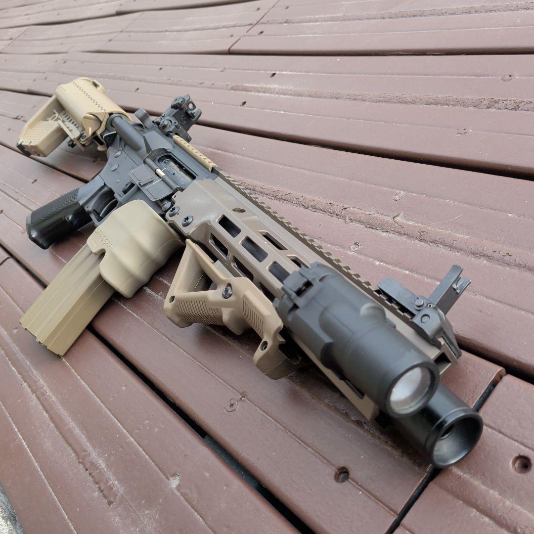 東京マルイ　次世代　M4 カスタム（URG−i）