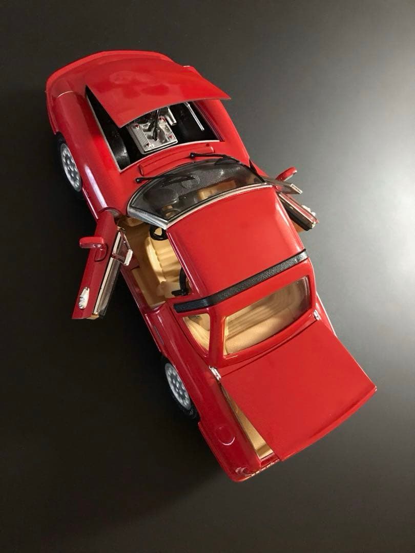 スーパーカー　アルファロメオ スパイダー 1/18 レッド 当時物 イタリア製