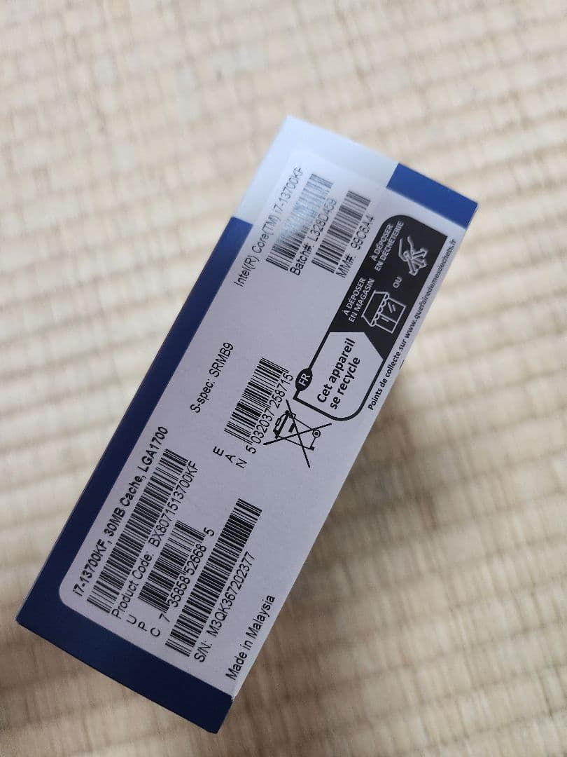 Intel Core i7-13700KF 新品未開封