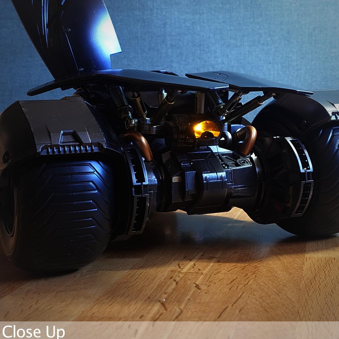 喜玩社 バットモービル 1/12 塗装済み完成品