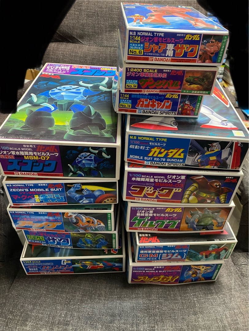 【年末年始緊急出品】旧キット1/100 1/144 ガンプラセット 赤バンダイ