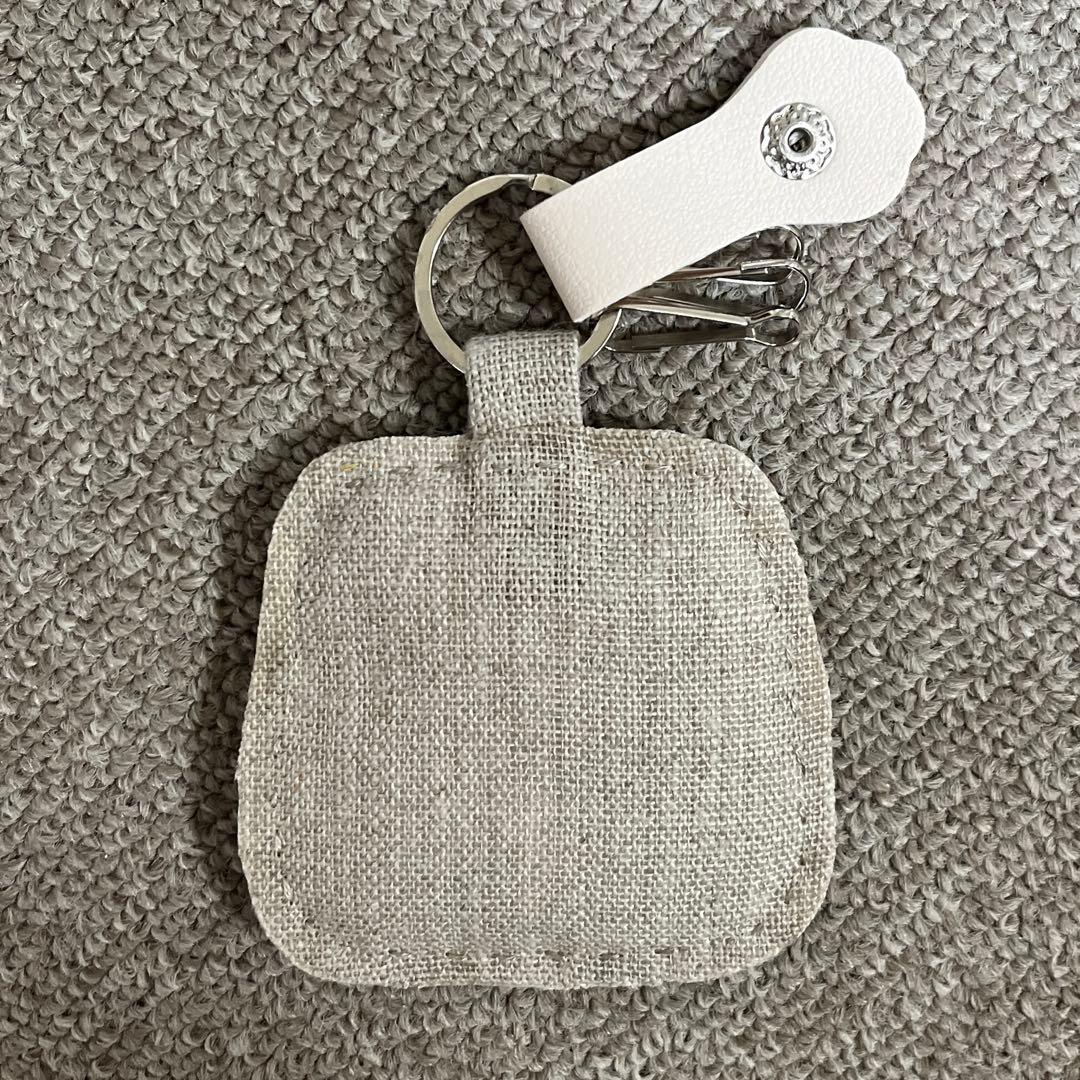 タ*ー様 ハンドメイド刺繍キーホルダー焼き魚と茶トラさん