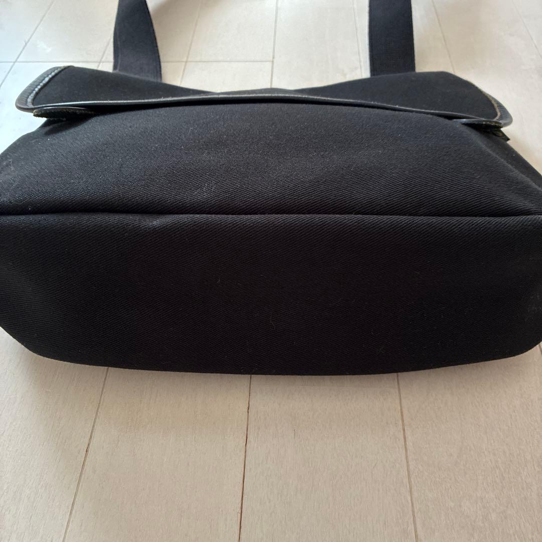 Brady ブレディ ショルダーバッグ ブラック キャンバス 英国製