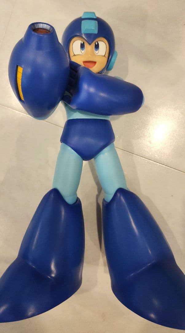 ロックマン フィギュア ギガンティックシリーズ