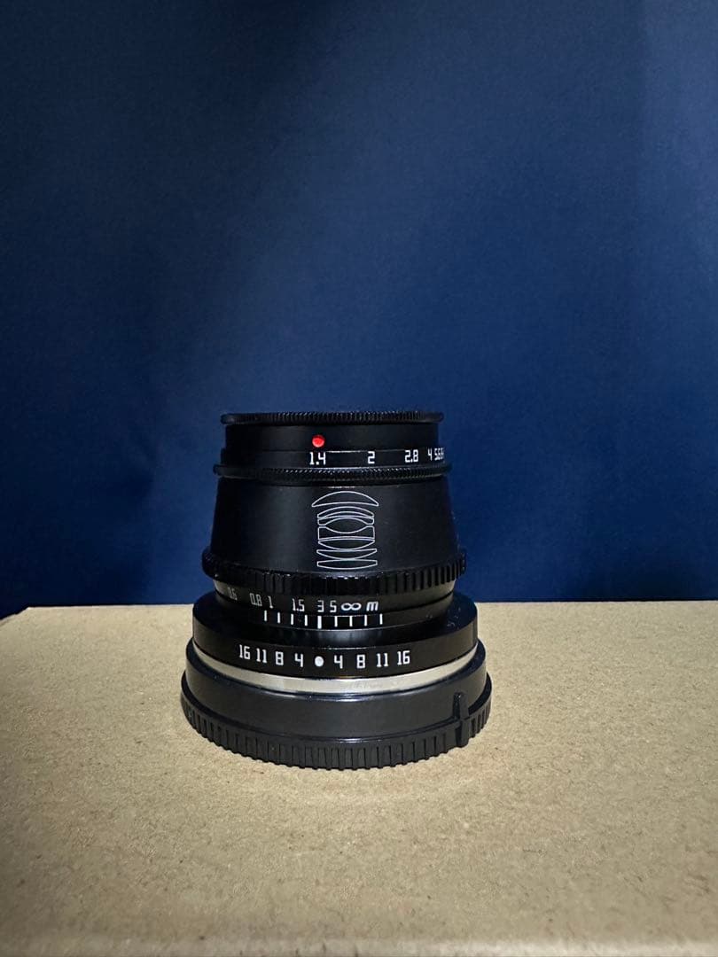 TTArtisan 35mm f/1.4 単焦点レンズ