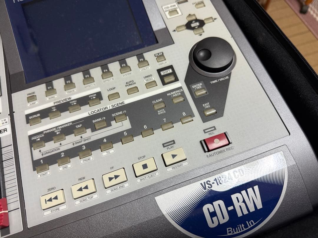 Roland VS-1824 CD マルチトラックレコーダー