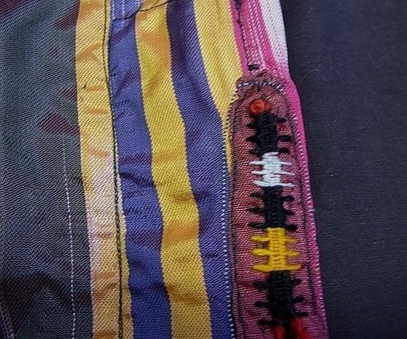 ★W2802★ウズベキスタン　絣　シルク　古い民族衣装 　絹　アドラス