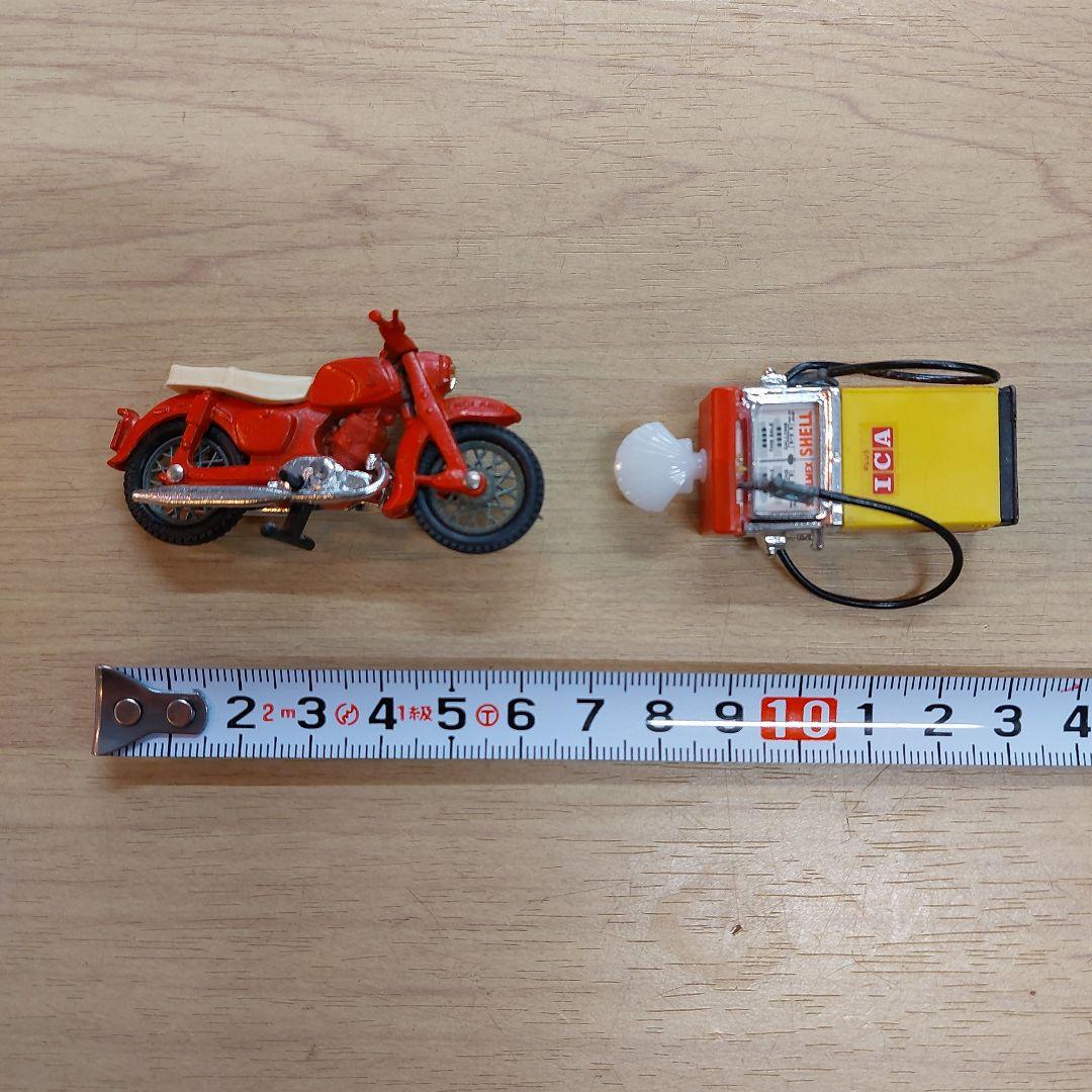 ホンダベンリー 赤いミニバイクとSHELLガソリンスタンドセット 傷 汚れあり
