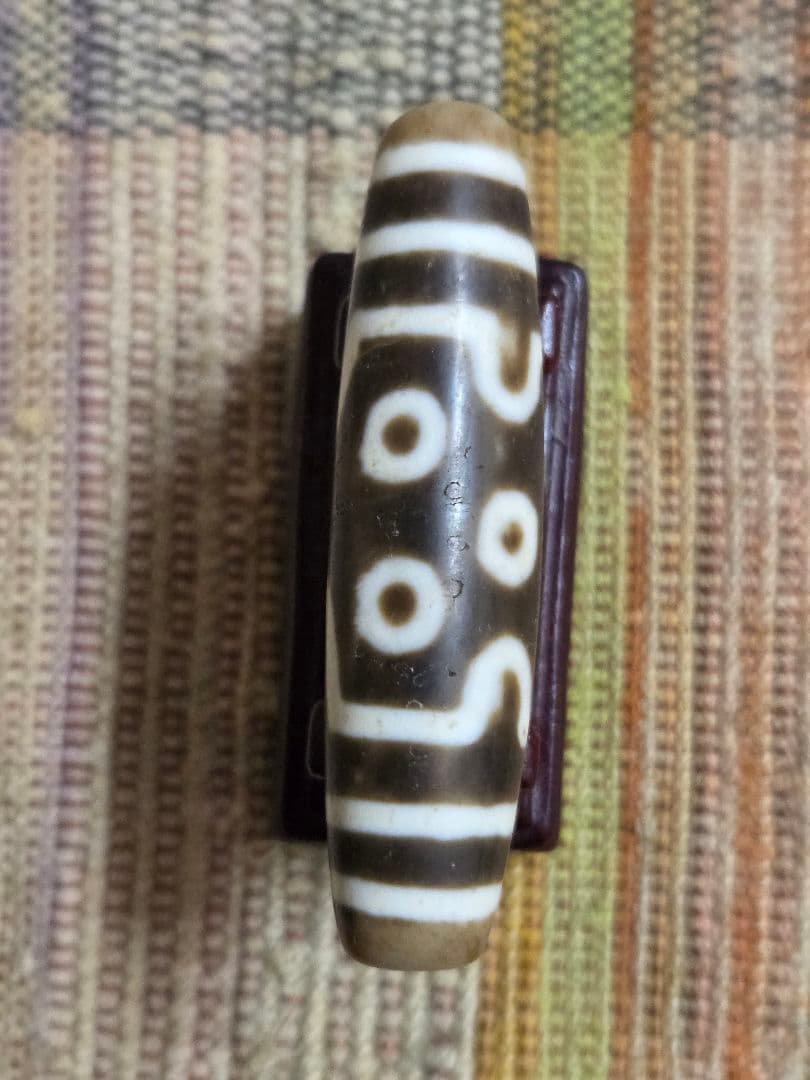 047天珠　正統派　七眼天珠　dzibeads！