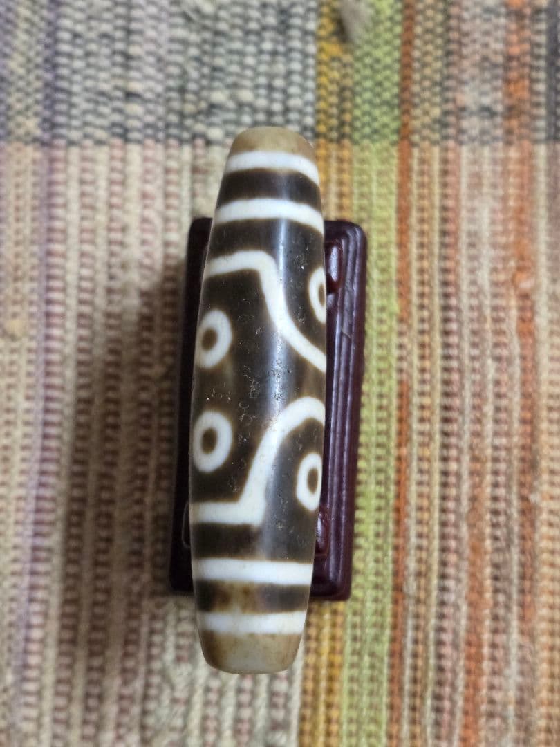 047天珠　正統派　七眼天珠　dzibeads！