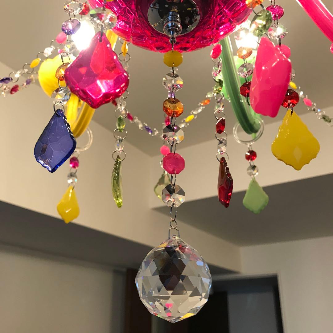 キラキラ　カラフル照明　かわいい